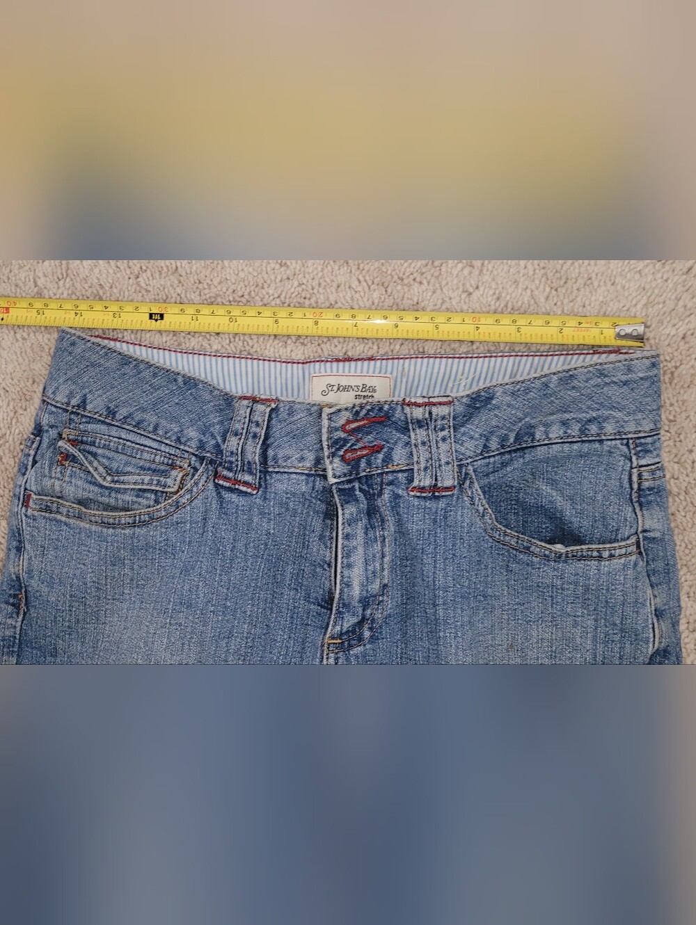 St. John's BAY STRETCH JEAN CAPRI PANTS, SIZE 8, CROP, CUFFED - Picture 7 of 7